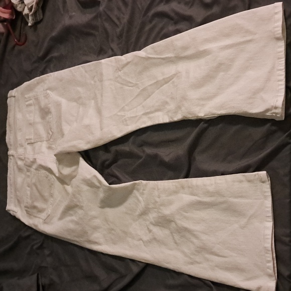 White flaired jeans - Picture 2 of 3